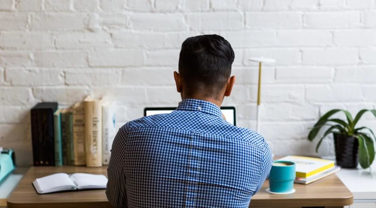 Work from home doesn’t need to make you feel lonely. How to find the perfect balance ?